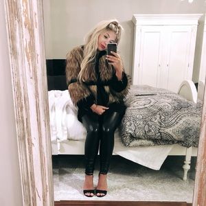 Meet your Posher, Mel